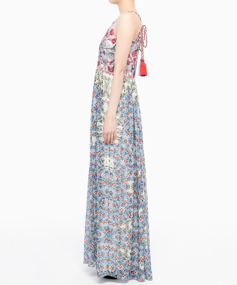 優雅に歩む花柄スリットのキャミロングドレス