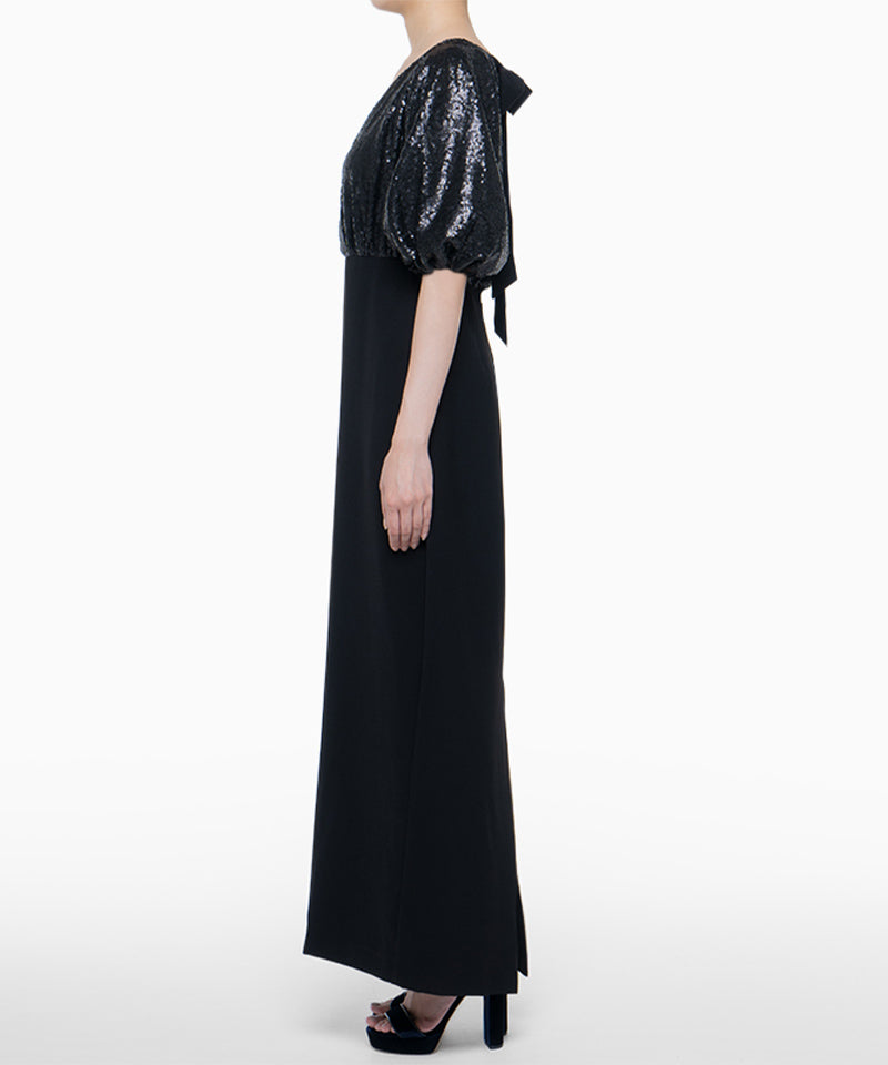 優美に魅せるカシュクールバルーンスリーブドレス