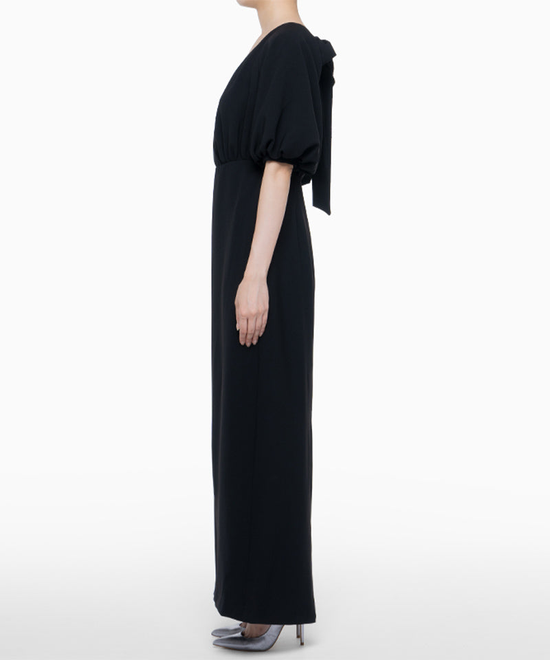 優美に魅せるカシュクールバルーンスリーブドレス