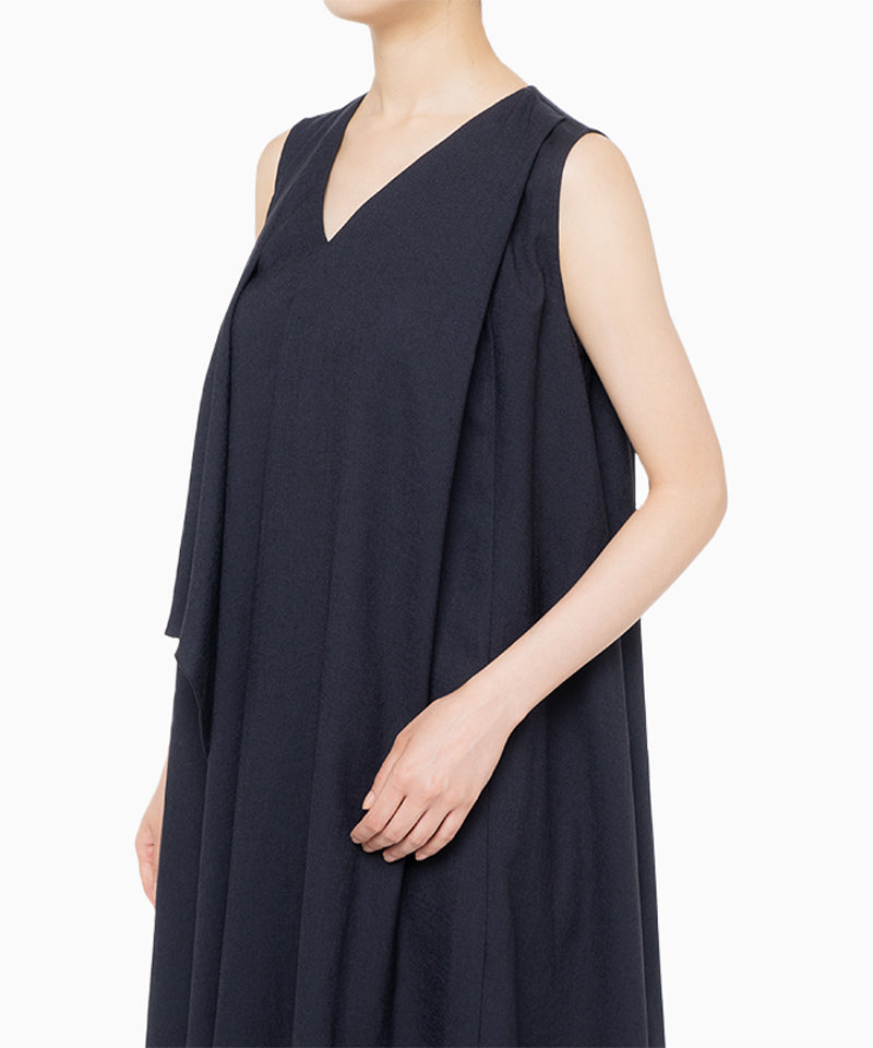 優美に魅せるアシンメトリーイレギュラードレス